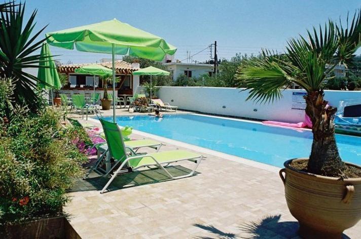 Skala Apartments Agia Marina  Ngoại thất bức ảnh
