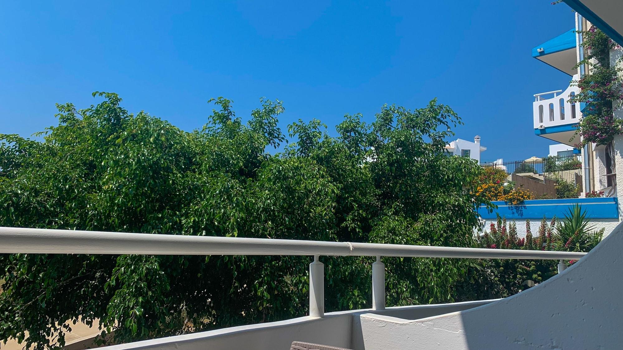 Skala Apartments Agia Marina  Ngoại thất bức ảnh